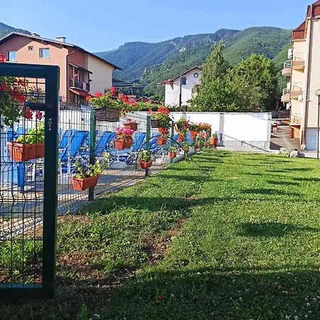 Апартамент Далия *
